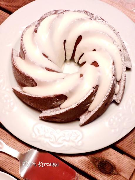 Bundt Cake de chocolate, nueces y platanos