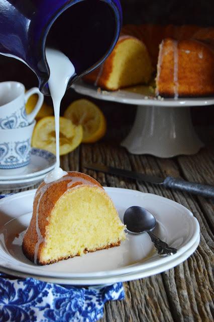 Bundt cake de limón