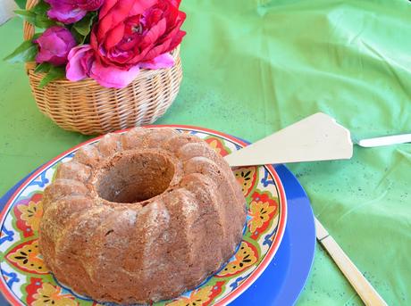 BUNDT DE  DULCE DE MEMBRILLO Y SEMILLA DE AMAPOLA