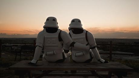 Que Hacen Los StormTroopers en su Dia Libre