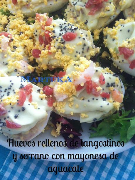 Huevos Rellenos de Langostinos Y Serrano Con Mayonesa De Aguacate