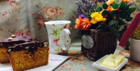 Bizcocho de naranja y zanahoria con chocolate y avellanas