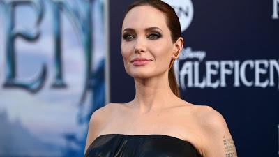 Angelina odia mantener sexo en público con Brad Pitt