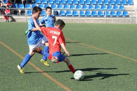 Prohibidos los cabezazos al balón en el fútbol infantil en Estados Unidos Fútbol infantil