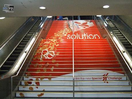 28 ejemplos creativos de publicidad en escaleras