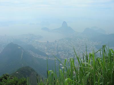Vistas de Rio desde el Corcovado Vistas desde Corcovado, Rio de Janeiro, Brasil, La vuelta al mundo de Asun y Ricardo, round the world, mundoporlibre.com