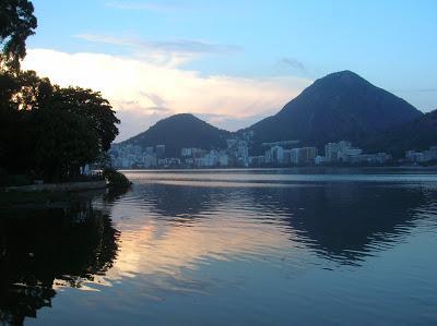 Atardecer en Laguna Rodrigo de Freitas, Lagoa Rodrigo de Freitas, Rio de Janeiro, Brasil, La vuelta al mundo de Asun y Ricardo, round the world, mundoporlibre.com