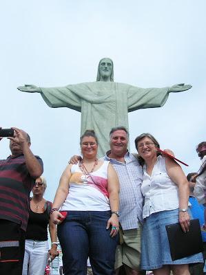 Ante el Cristo de Río de Janeiro Cristo Corcovado, Rio de Janeiro, Brasil, La vuelta al mundo de Asun y Ricardo, round the world, mundoporlibre.com