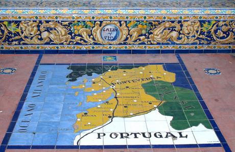 Los bancos de la Plaza de España (42): Pontevedra.