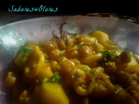 GUISO DE GARBANZOS CON CALAMARES