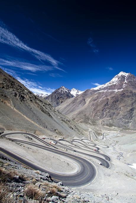 Algunas de las escaladas ciclistas más complicadas que deberían de estar en tu lista: Mont Ventoux y Paso Internacional Los Libertadores