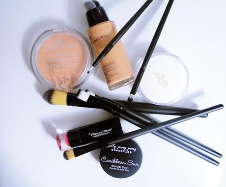 Mis nuevas brochas de maquillaje Brochas de maquillaje_mivestidoazul (1)