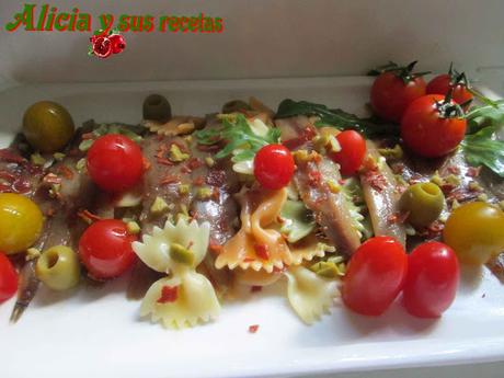 ENSALADA DE ANCHOAS AHUMADAS Y TOMATITOS