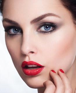 MAQUILLAJE EFECTO LIFTING