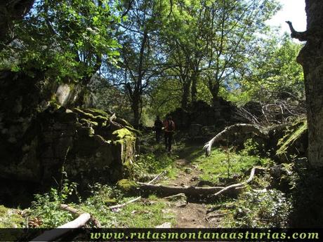 Ruta de los Arrudos y Corteguerón: Roxecu