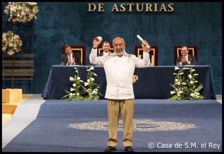 padura con premio Princesa de Asturias