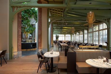 De Plantage Café & Restaurant, legado industrial en el centro de Amsterdam, por Studio Linse