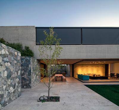 Casa Moderna de Hormigon en Chile