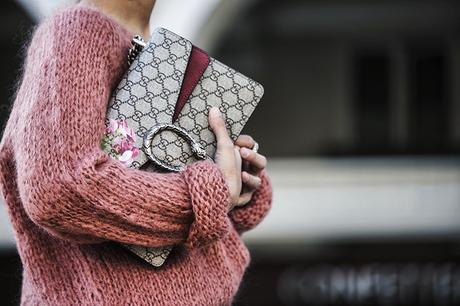 Gucci_Skirt-Clogs-Pink_Sweater-Cuneo-Street_Style-Collage_Vintage-Outfit-Bruna_Rosso-2