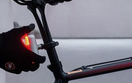 Blaze Burner, un exitoso proyecto de una luz trasera que incluye un interesante diseño