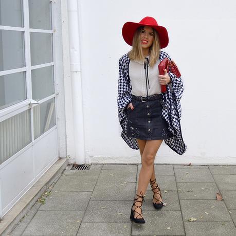 Houndstooth print cape