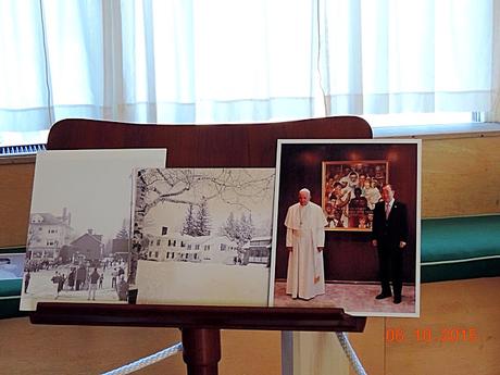 SERIES - Norman Rockwell - Golden Rule