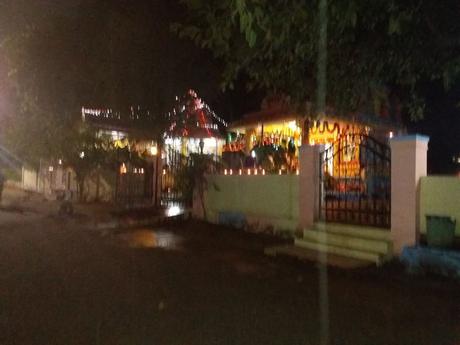 IMAGENES DE PRASHANTI NILAYAM HERMOSAMENTE DECORADO PARA LOS 90 AÑOS DE BHAGAVAN BABA