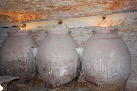 Con Pan y Vino… Cueva-bodega de Tomelloso. Año 1850.