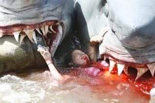Two-headed shark attack (Christopher Ray, 2012. EEUU)