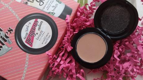 That Gal y Some Kind-A Gorgeous de Benefit: Decepción