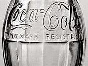origen diseño botella Coca-Cola, esta razón adoptó forma