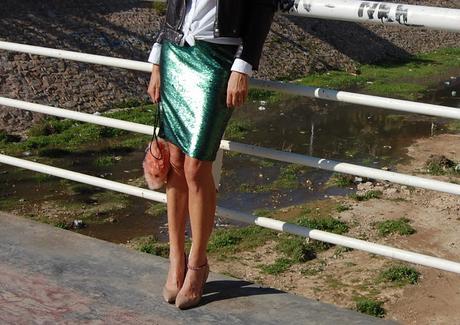 pAILLETTES + pELUCHIN + bIKER #nOUNIFORMES pAILLETTES + pELUCHIN + bIKER #nOUNIFORMES