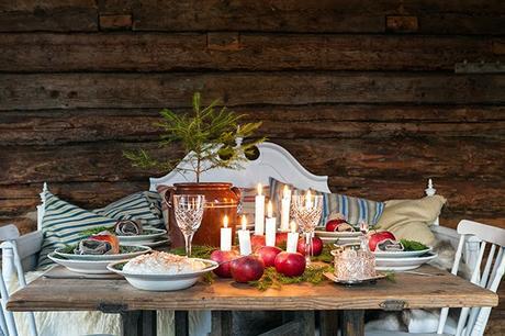 Navidad rústica decorada en Rojo