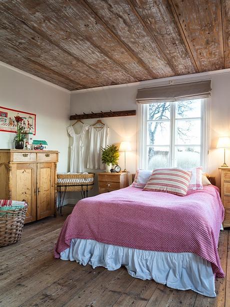 Navidad rústica decorada en Rojo