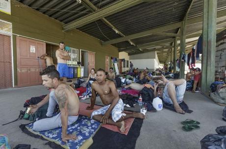 migrantes cubanos albergues