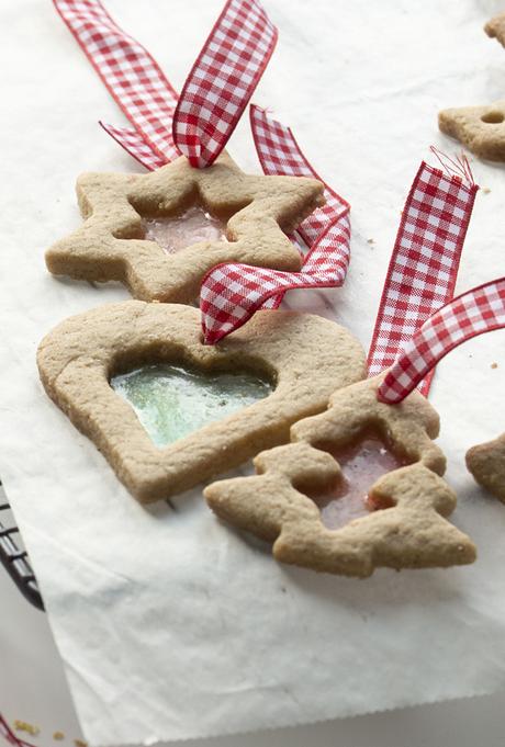 GALLETAS VIDRIERA PARA EL ÁRBOL DE NAVIDAD, UNA ALTERNATIVA  PARA DECORAR EL ÁRBOL DIFERENTE