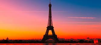 El amanecer y la luz vuelve a París