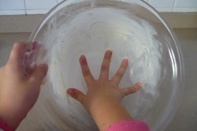 Receta para niños con kiwis Zespri: BALÓN DE NATA Y KIWIS