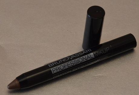 Sombras de ojos en stick “Crayon Eyeshadow” – una de las propuestas de BRUNO VASSARI para este otoño