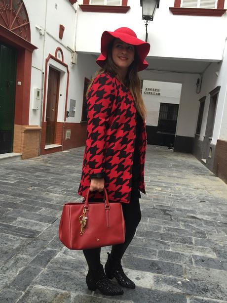 Red houndstooth