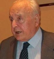 Ha fallecido el historiador franquista Ricardo de la Cierva