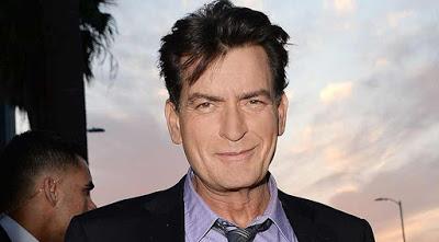 Charlie Sheen pone a la venta dos de sus mansiones