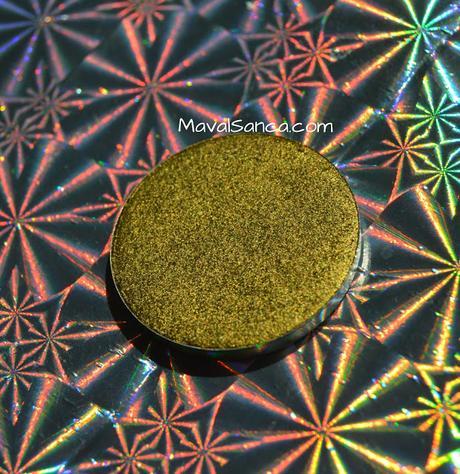 Mi estreno con NABLA: Sombras de ojos - Madreperla, Interference y Citron. Mi estreno con NABLA: Sombras de ojos - Madreperla, Interference y Citron.