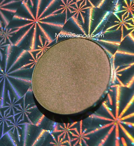 Mi estreno con NABLA: Sombras de ojos - Madreperla, Interference y Citron. Mi estreno con NABLA: Sombras de ojos - Madreperla, Interference y Citron.