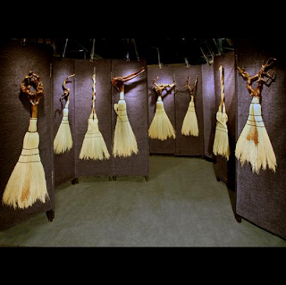 Utensilios, Aperos y Máquinas del ayer: Escobas de Mijo Utensilios, Aperos y Máquinas del ayer: Escobas de Mijo