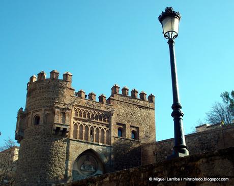Admirable puerta del Sol