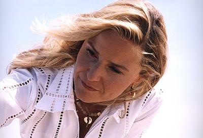 Eugenia M. Irujo explica por qué no fue a la misa de su madre