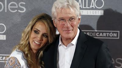 Primer posado de Richard Gere y Alejandra Silva!