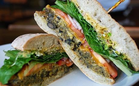 Hamburguesa vegetal con Moringa Hamburguesa vegetal con Moringa