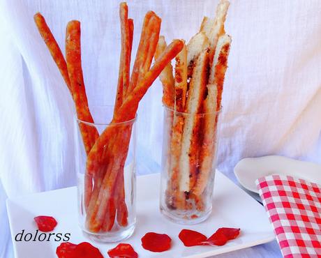 Pan tostado con tomate y embutido -  Merienda solidaria